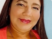 SlutRoulette Smiling Granny Model