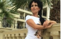 SlutRoulette Brunette Milf Model