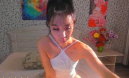 LivePrivates Brunette Japanese Model